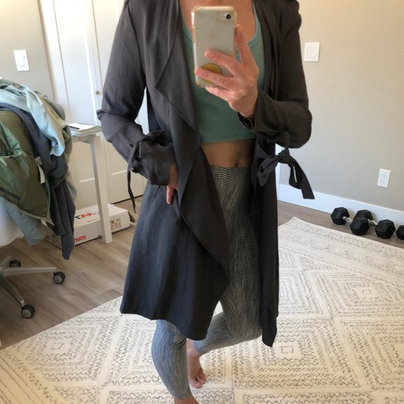 UO She + Sky Fashion Jacket with Pockets NWT - Picture 2 of 8